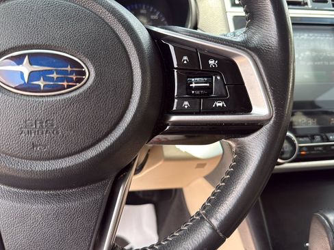 Used 2018 Subaru Outback 2.5i Limited AWD/4WD image 15