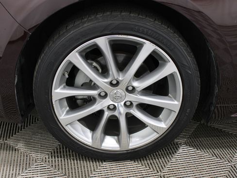 Used 2014 Toyota Avalon XLE Touring FWD image 36