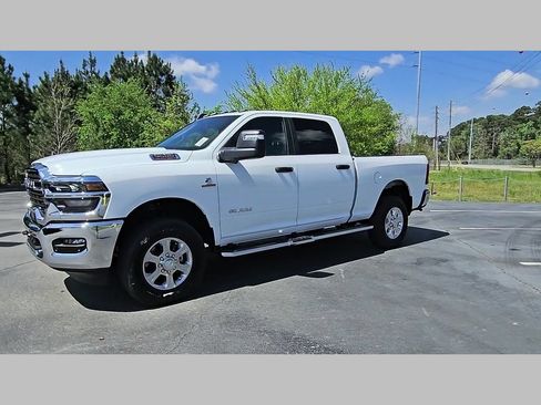 New 2026 RAM 3500 Big Horn AWD/4WD image 39