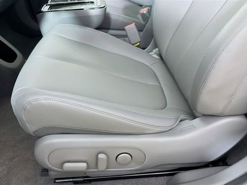 New 2026 Hyundai Ioniq 5 SEL image 15