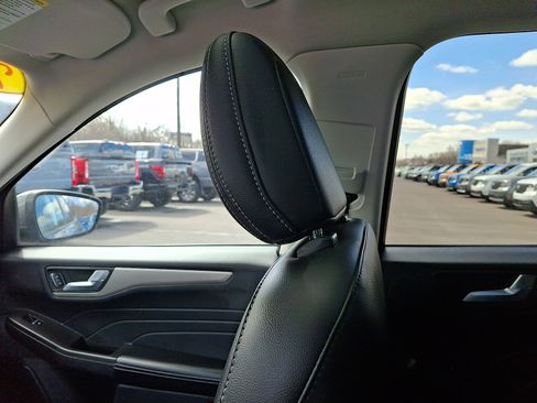 Certified 2021 Ford Escape SEL w/ Technology Package image 17