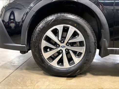 Used 2020 Subaru Outback Premium AWD/4WD image 9