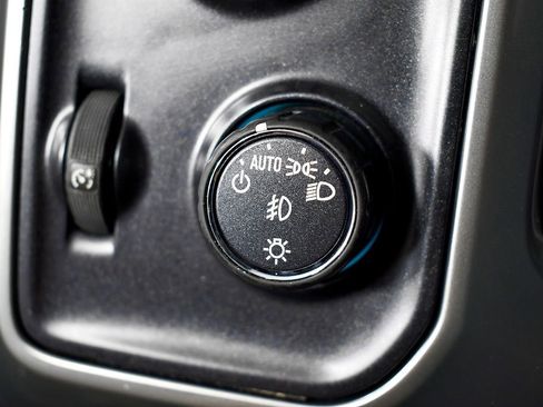 Used 2017 Chevrolet Silverado 1500 LTZ Z71 w/ LTZ Plus Package image 41