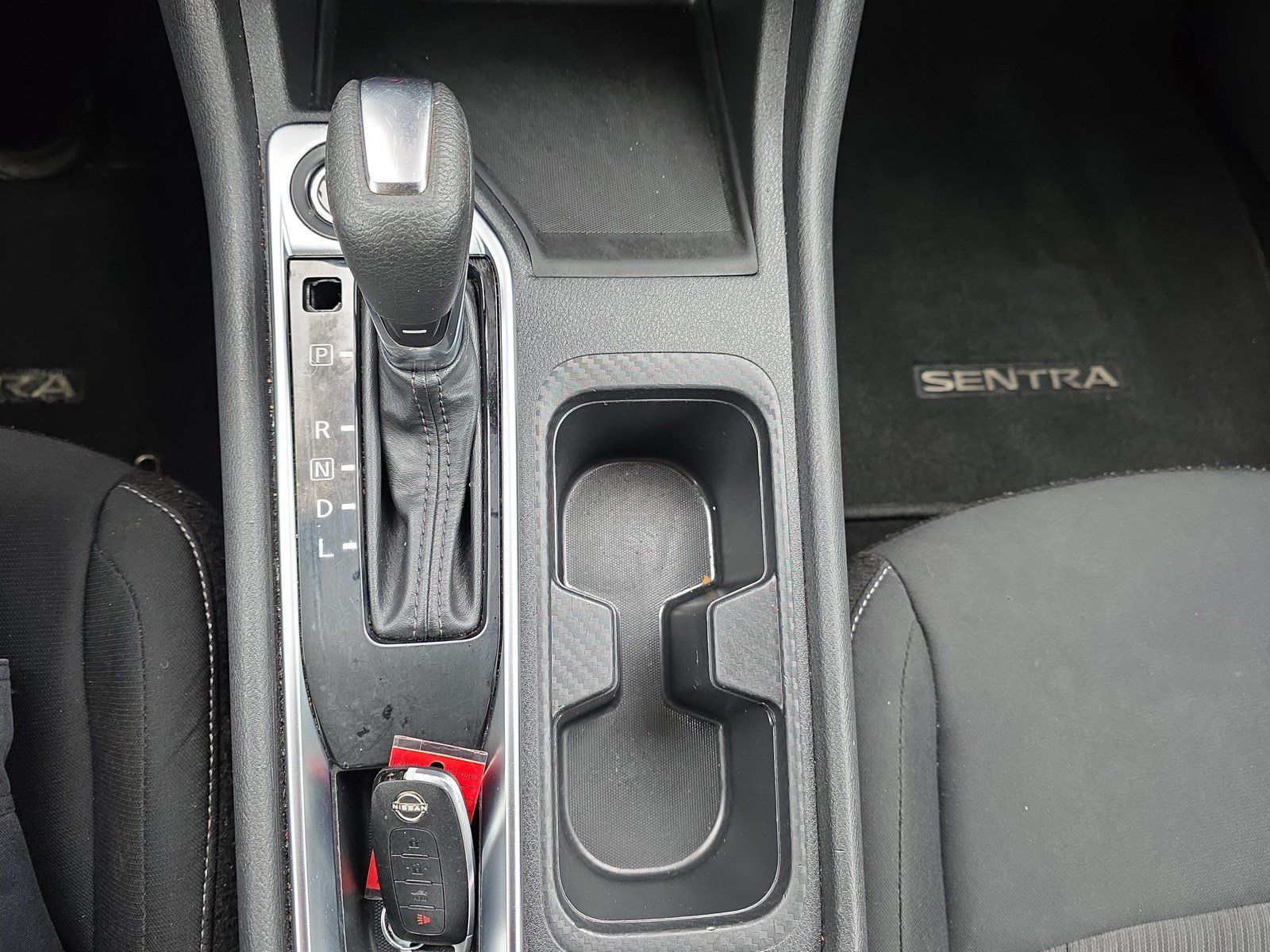 Used 2024 Nissan Sentra SV FWD image 29