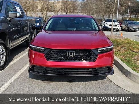 Used 2025 Honda Accord LX image 9