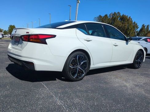 Used 2024 Nissan Altima 2.5 SR FWD image 5