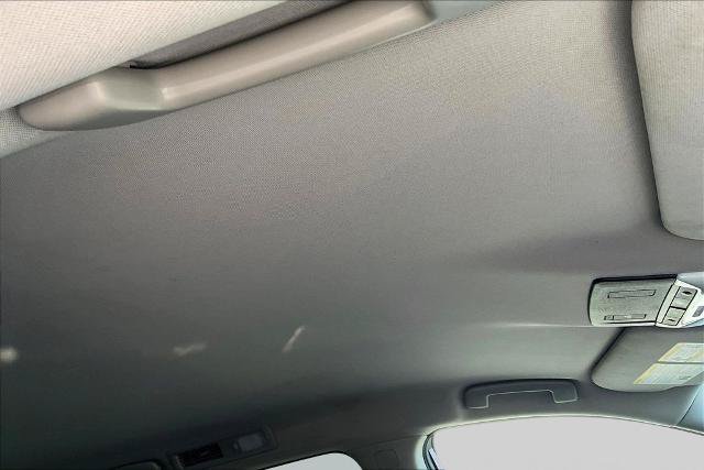 Used 2025 Nissan Pathfinder SV FWD image 27