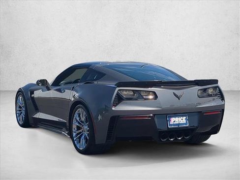 Used 2015 Chevrolet Corvette Z06 w/ 3LZ Preferred Equipment Group RWD image 8
