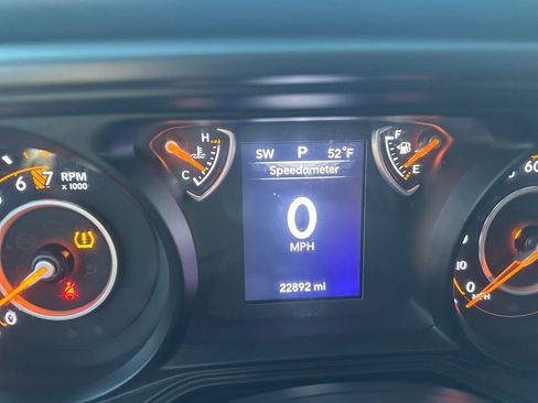 Used 2024 Jeep Gladiator Sport image 20