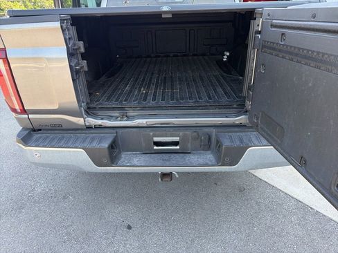 Used 2025 Ford F150 Lariat w/ Equipment Group 502A High AWD/4WD image 13