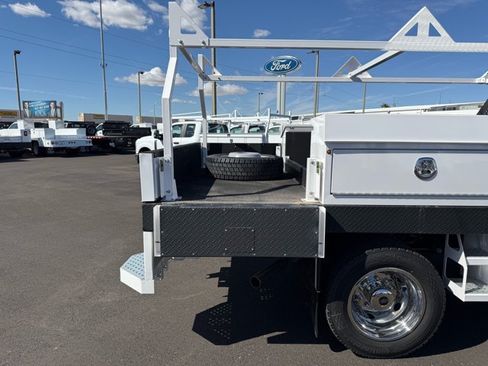 New 2026 Ford F550 4x4 Crew Cab image 12