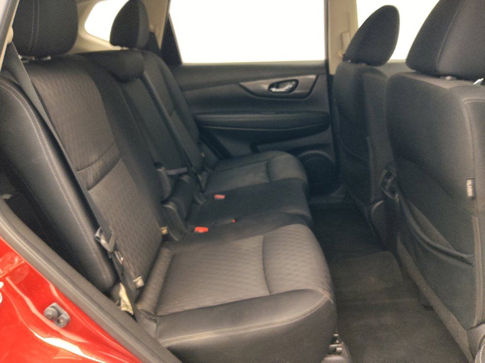 Used 2017 Nissan Rogue SV FWD image 19