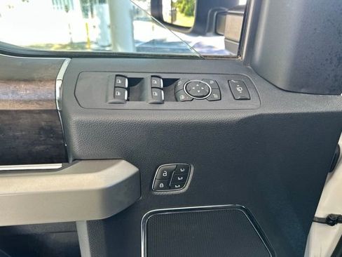 Used 2022 Ford F350 Lariat w/ Lariat Ultimate Package AWD/4WD image 48
