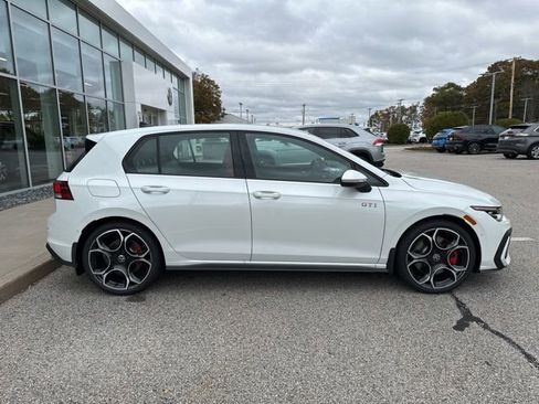 New 2025 Volkswagen GTI Autobahn image 8