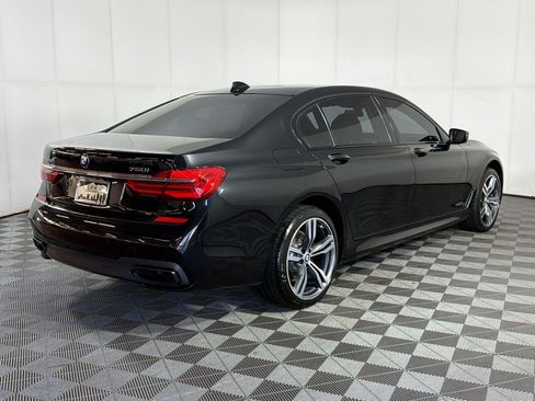 Used 2016 BMW 750i xDrive AWD/4WD image 9