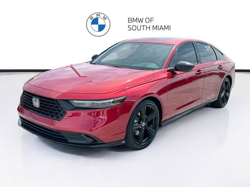 Used 2024 Honda Accord Sport image 3