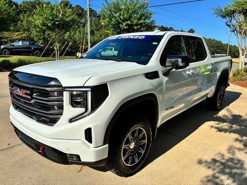 Used 2025 GMC Sierra 1500 AT4 AWD/4WD image 12