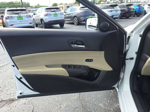 Used 2016 Acura ILX FWD image 12