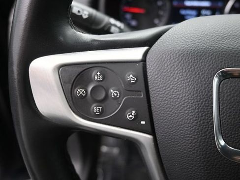 Used 2024 GMC Terrain SLT AWD/4WD image 18