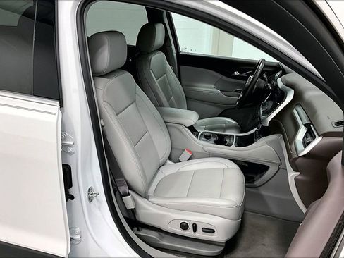Used 2022 GMC Acadia SLT w/ Preferred Package FWD image 9