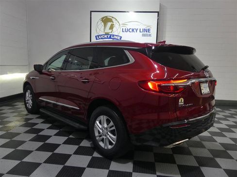 Used 2020 Buick Enclave Essence image 11