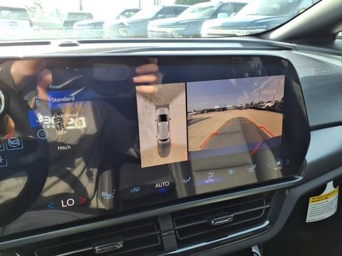 New 2025 Chevrolet Equinox EV RS image 19