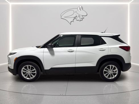 Used 2026 Chevrolet TrailBlazer LS w/ LS Confidence Package AWD/4WD image 3