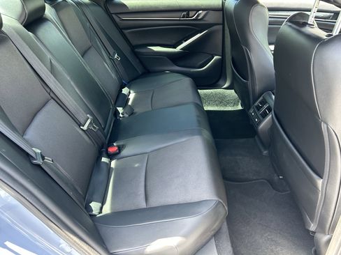 Used 2022 Honda Accord Sport image 11