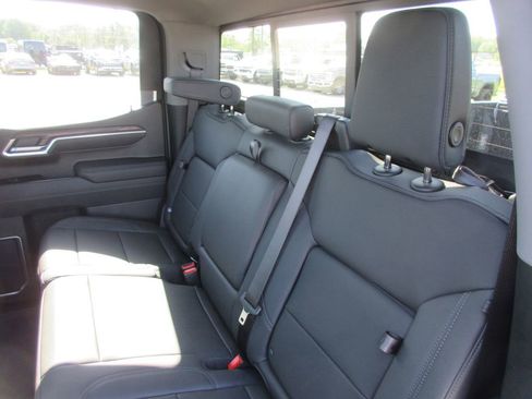 New 2026 GMC Sierra 1500 SLT w/ SLT Premium Plus Package AWD/4WD image 14