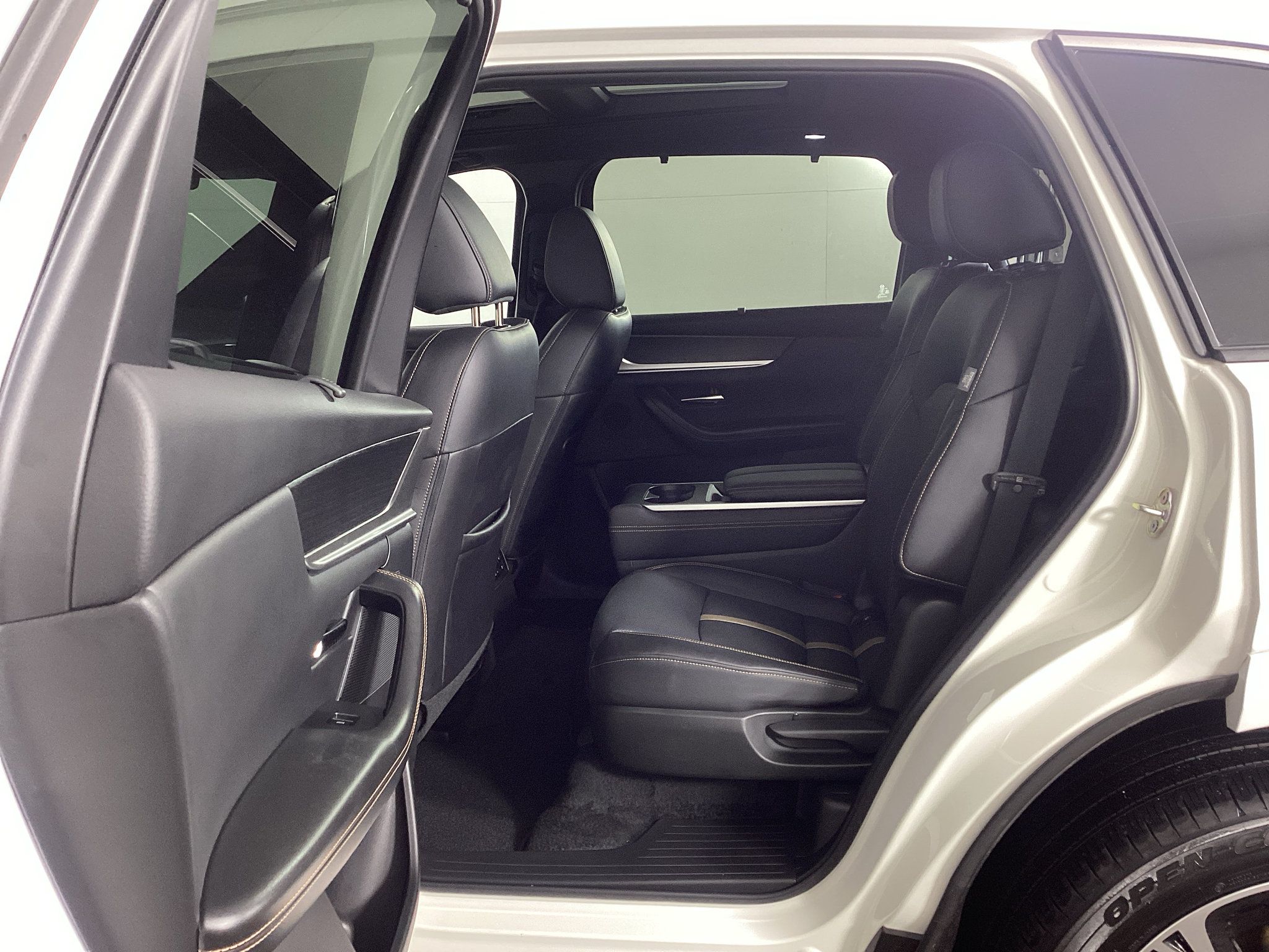Used 2026 MAZDA CX-90 3.3 Turbo S w/ Premium Plus AWD/4WD image 13