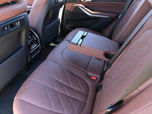 Certified 2023 BMW X5 xDrive40i w/ M Sport Package image 11