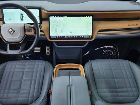 Used 2025 Rivian R1S Premium AWD/4WD image 20