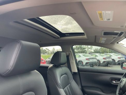 Used 2023 Honda HR-V EX-L image 39