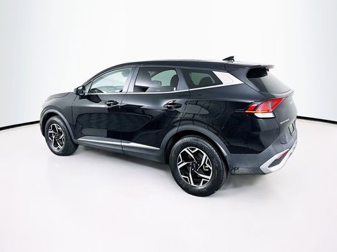 Used 2025 Kia Sportage LX image 5