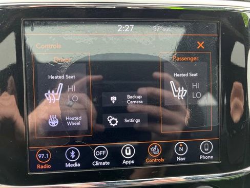 Certified 2019 Jeep Grand Cherokee Laredo AWD/4WD image 26