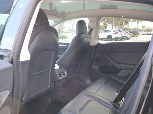 Used 2023 Tesla Model Y Long Range image 35