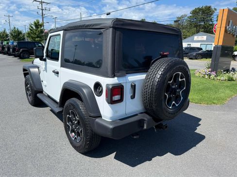Used 2021 Jeep Wrangler Sport AWD/4WD image 8