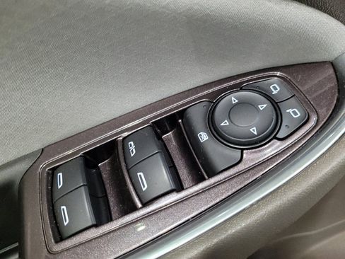 Used 2019 Chevrolet Malibu Hybrid FWD image 27