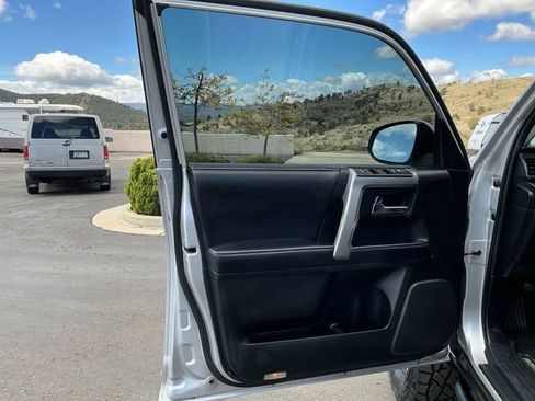 Used 2020 Toyota 4Runner SR5 image 18