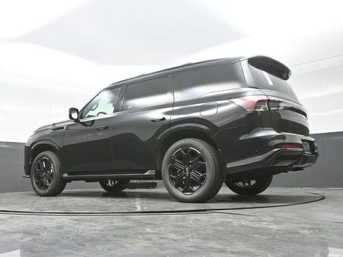 New 2026 INFINITI QX80 4WD w/ Sport Exterior Package image 38