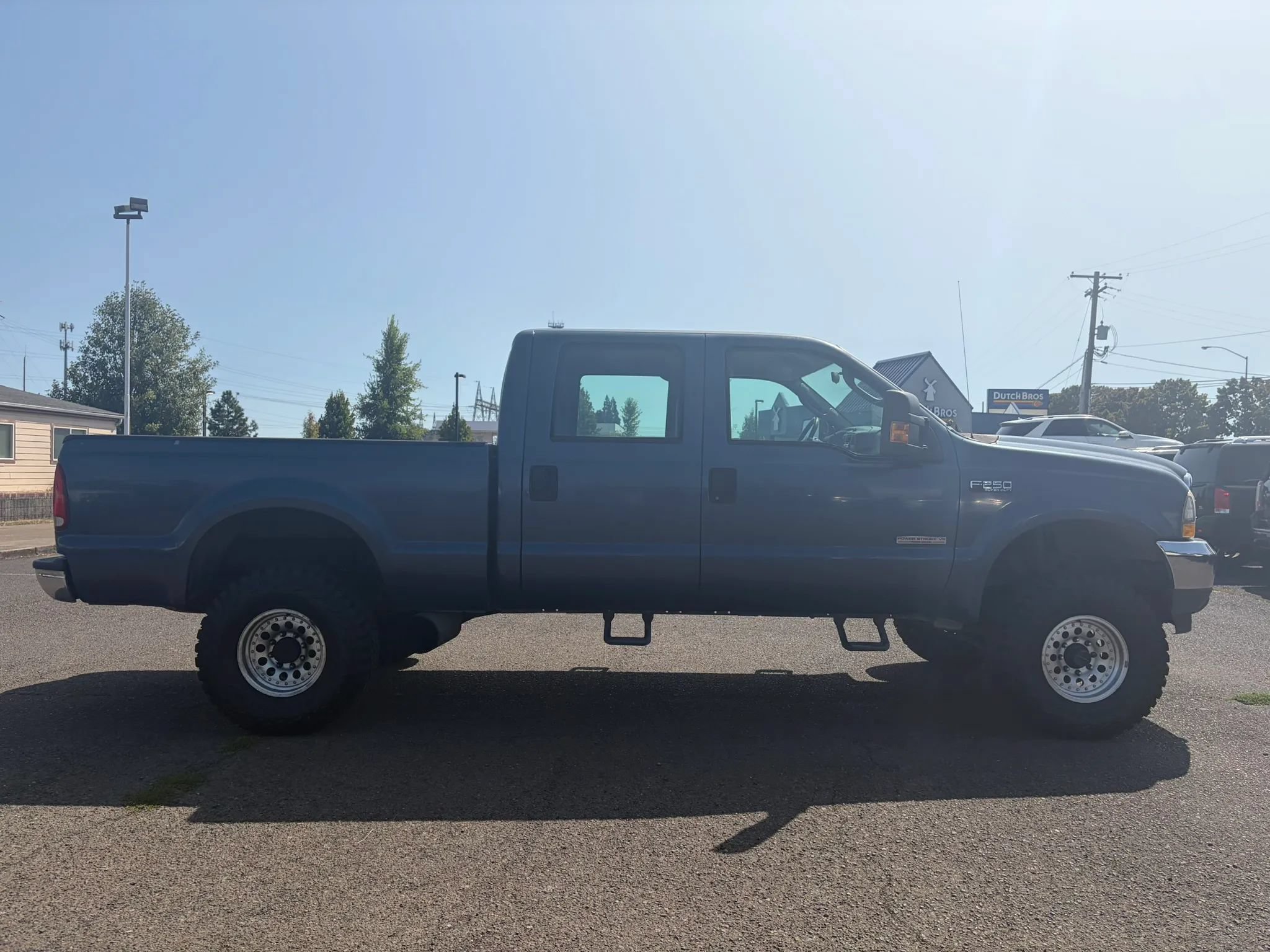 Used 2004 Ford F250 XLT AWD/4WD image 2
