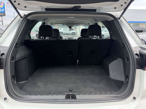 Certified 2023 Chevrolet Equinox LS w/ Driver Confidence II Package AWD/4WD image 7