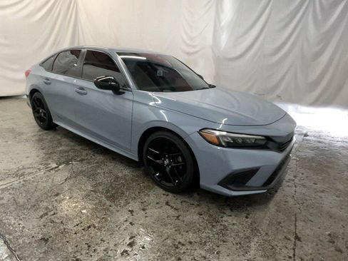 Used 2023 Honda Civic Sport image 3