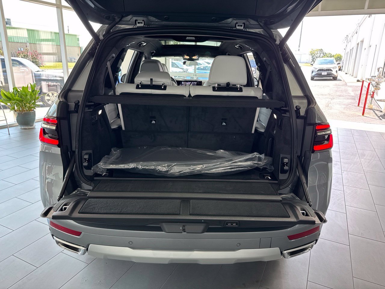 New 2027 BMW X7 xDrive40i AWD/4WD image 9