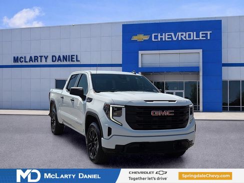 Used 2024 GMC Sierra 1500 Pro w/ Graphite Edition AWD/4WD image 1