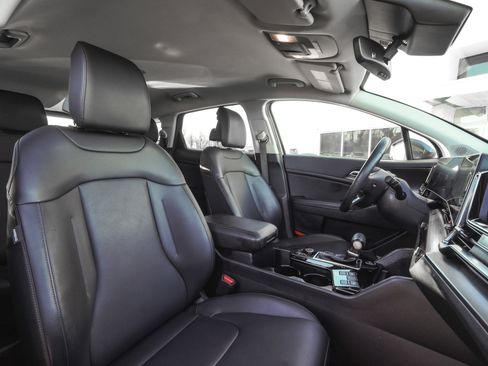 Used 2024 Kia Sportage EX image 42