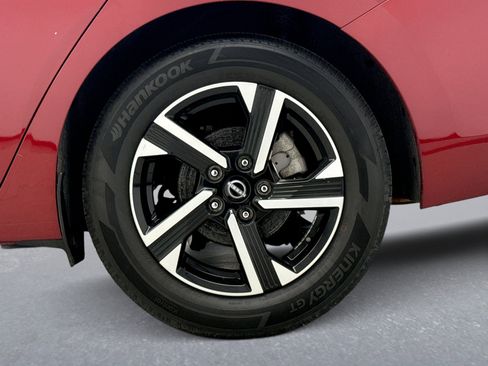 Used 2024 Nissan Sentra SV image 11