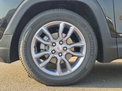 Used 2022 GMC Terrain SLT w/ Infotainment Package II AWD/4WD image 25