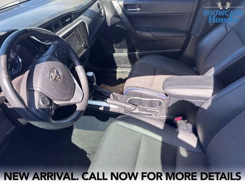 Used 2018 Toyota Corolla SE w/ Carpet Mat Package (TMS) FWD image 9