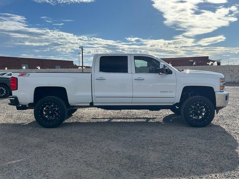 Used 2017 Chevrolet Silverado 2500 LTZ w/ Z71 Package, Off-Road AWD/4WD image 4